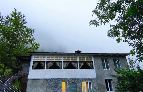Glola House | guest house udziro