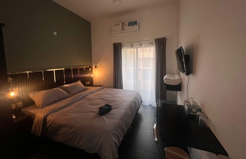 Al Sabkha Hotel | GUEST INN HOTEL LLC