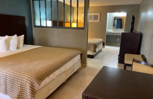 Lake City Hotel | Guest Inn
