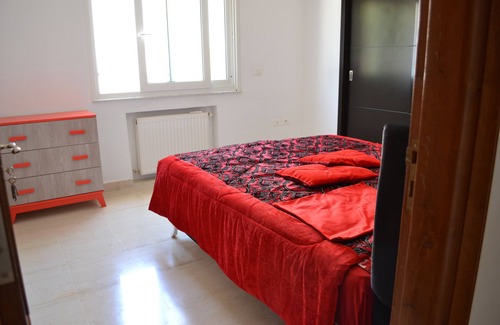 Hammam Sousse House | guest room 2 persons black/red