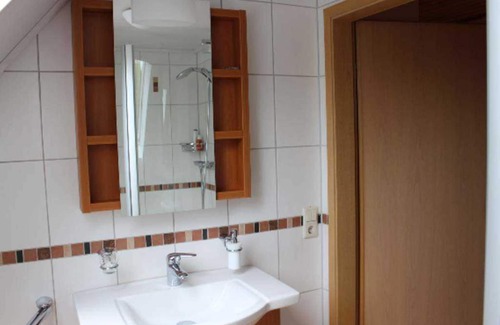 Leer Cottage | Guest room B - Guest house An der Fehnroute I, 11037