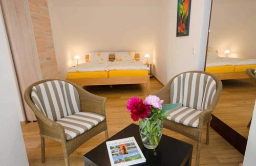 Leer Cottage | Guest room B - Guest house An der Fehnroute I, 11037