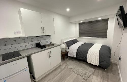 Woolwich Common House | Guest Room-Studio, Woolwich