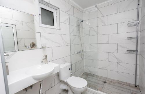 Balchik House | Guest rooms and apartments Desi