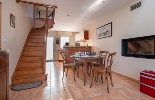 La Trinite-sur-Mer Bed & Breakfast | Guest Rooms 'La Trinité-sur-mer' with Private Terrace, Shared Garden and Wi-Fi