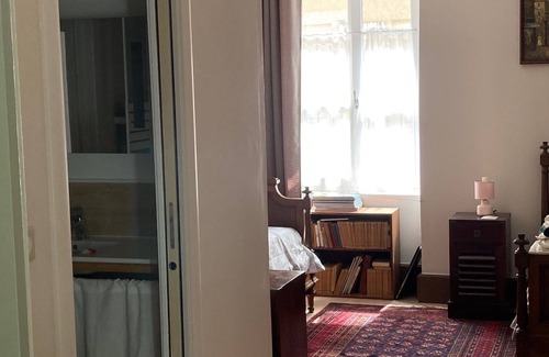 Volnay Bed & Breakfast | Guest rooms with private terrace