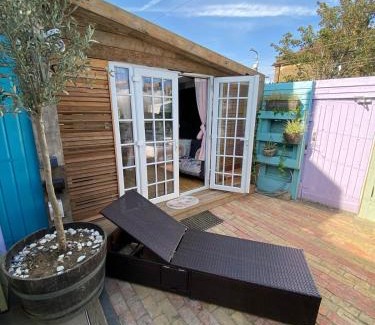Barkingside Apartment | Guest suite with hot tub and sauna