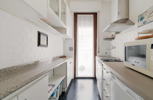 Zona Solari Apartment | GuestHost - M4 California Bright Apartment