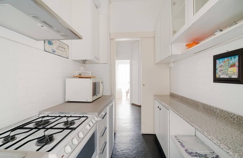 Zona Solari Apartment | GuestHost - M4 California Bright Apartment