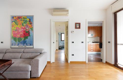 Morivione Apartment | GuestHost- Milano Università Bocconi Terrace Apt