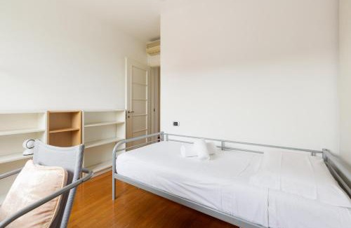 Morivione Apartment | GuestHost- Milano Università Bocconi Terrace Apt