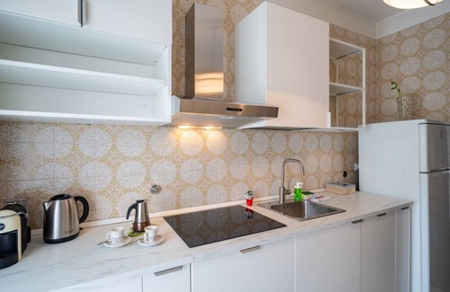 Sanremo Apartment | GuestHost - San Remo Balcony Apartment with Parking