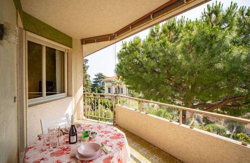 Sanremo Apartment | GuestHost - San Remo Balcony Apartment with Parking