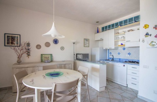 Baia Caddinas Apartment | GuestHost - Seaview Villa with Veranda GolfoAranci