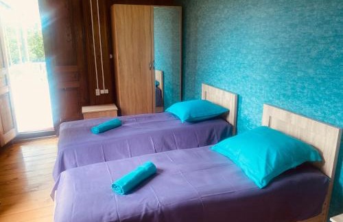 Mukhuri House | Guesthouse Dadia