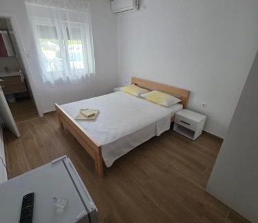 Vlasici House | Guesthouse Dupin