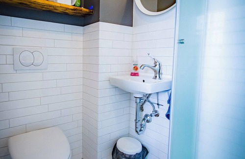 Vestmannaeyjar House | Guesthouse Hóll