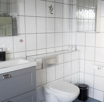 Husavik Apartment | Guesthouse Helluland
