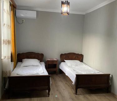 Kutaisi Bed & Breakfast | Guesthouse Hill Side