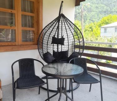 Glola House | Guesthouse 'Kavkasioni'
