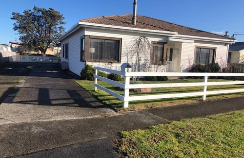 Smithton House | Guesthouse on Grant Street