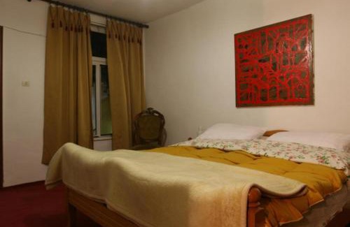 Tirana House | Guesthouse Pension Andrea