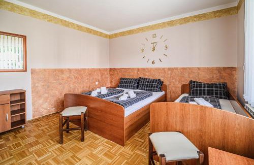 Trnovska House | Guesthouse Siva Čaplja