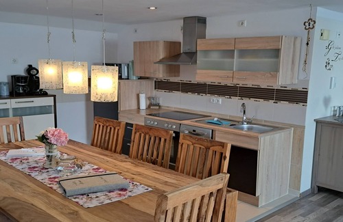 Arrach Apartment | Guesthouse Steinbeisser Apartment II (120 sqm 3-8 pers.)
