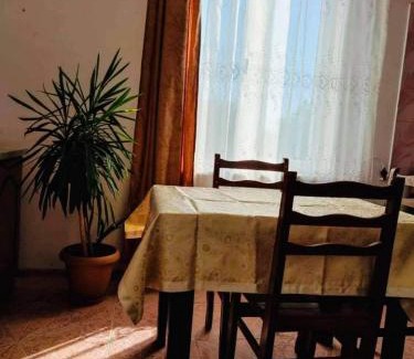 Kutaisi House | Guesthouse TEA