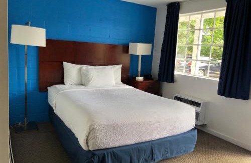 West Dennis Hotel | GuestLodge