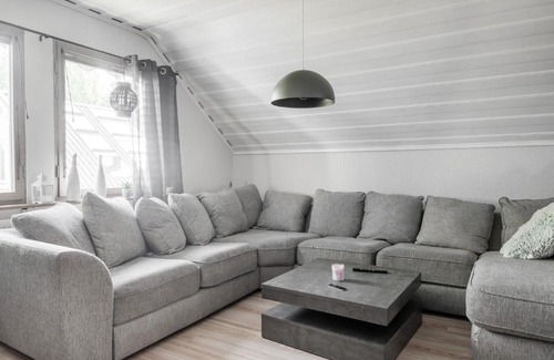 Pitea Villa | Guestly Homes - 4BR Cozy House near windfarm