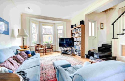 Town Apartment | GuestReady - A charming home in Fulham Town