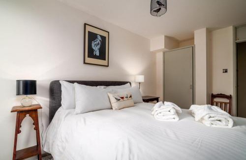 Tachbrook House | GuestReady - Beautiful 2BR Townhouse w Garden