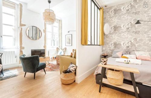 Old Lyon Apartment | GuestReady - Bohemian and Chic Studio Vieux Lyon