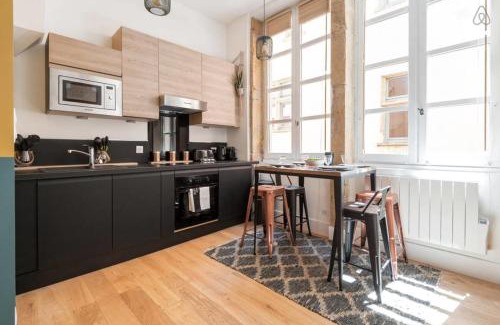 Old Lyon Apartment | GuestReady - Bohemian and Chic Studio Vieux Lyon