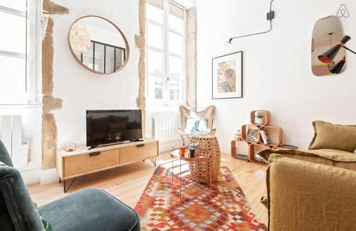 Old Lyon Apartment | GuestReady - Bohemian and Chic Studio Vieux Lyon