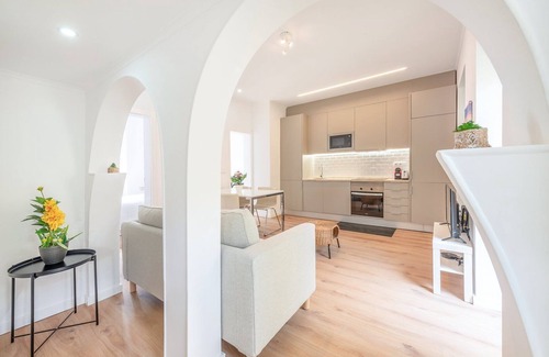 Santa Isabel Apartment | GuestReady - Brand New Apt with Terrace