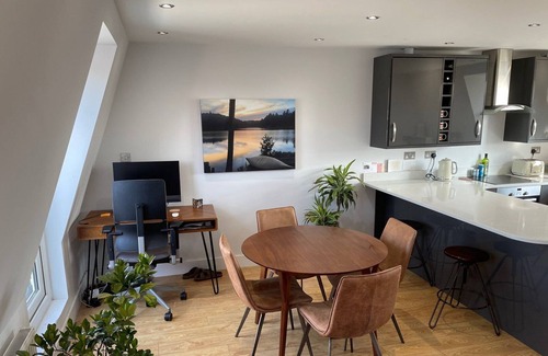 Belsize Park Apartment | GuestReady - Bright with Rooftop Terrace