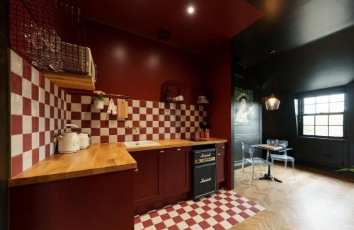 Camden Town Apartment | GuestReady - Camden Studios