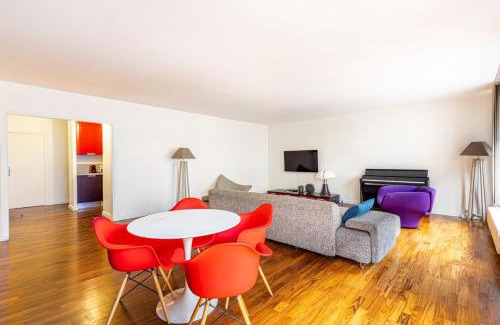 Quartier du Gros-Caillou Apartment | GuestReady - Charmant Appt avec Tour Eiffel Vues