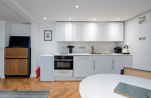 Victoria Apartment | GuestReady - Charming studio in Hackney