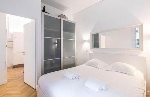 Vivienne Apartment | GuestReady - Chic and central near attractions