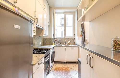 Quartier de la Porte-Saint-Denis Apartment | GuestReady - Chic Apt near Galeries Lafayette