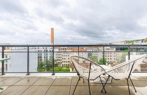 Suresnes Apartment | GuestReady - Chic cocoon with a balcony