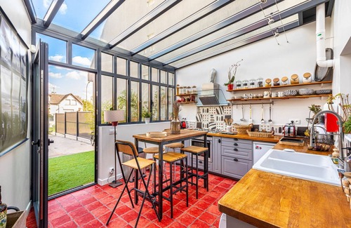 Chatillon House | GuestReady - Chic nature with a big backyard