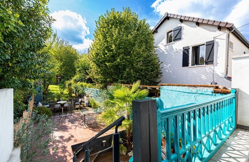 Chatillon House | GuestReady - Chic nature with a big backyard