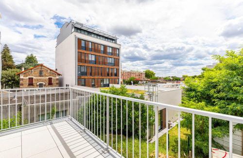 Villejuif Apartment | GuestReady - Cosy comfort with balcony
