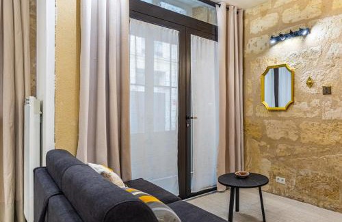 Grand Parc-Paul Doumer Apartment | GuestReady - Cozy apt in Frederic & Isabelle place
