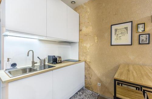 Grand Parc-Paul Doumer Apartment | GuestReady - Cozy apt in Frederic & Isabelle place