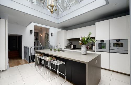 Belgravia Apartment | GuestReady – Elegant 5BR Home in Belgravia